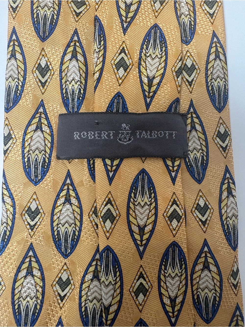 Robert Talbott Gold Geometric
Silk Hand Sewn Men's Neck Tie